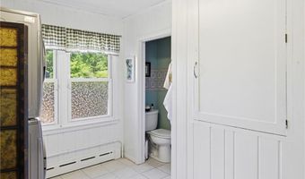 1414 New London Ave, Cranston, RI 02920