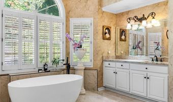 15470 Alpha Woods Dr, Alpharetta, GA 30004