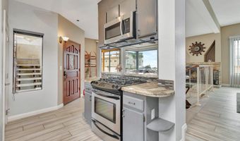 136 Juniper Ave, Carlsbad, CA 92008