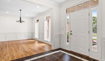 203 Heighton Ct, Alcoa, TN 37701