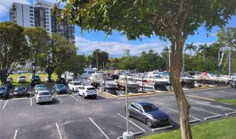 3401 N Country Club Dr 211, Aventura, FL 33180