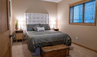 1804 Wildflower Ln NE, Alexandria, MN 56308