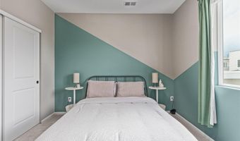 1625 S Andes Way, Aurora, CO 80017