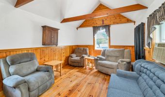 570 Maplewood Rd, Parsonsfield, ME 04047