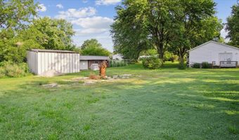 201 1st St, Arcola, MO 65603