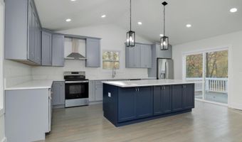 2016 SPRING GROVE Dr, Accokeek, MD 20607