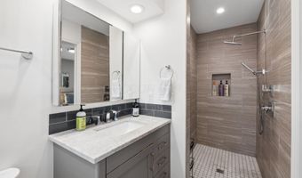 297 W 1st Ave, Columbus, OH 43201