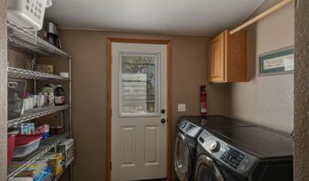 67422 Trout Ln, Bend, OR 97703
