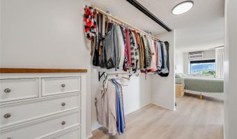 60 N Beretania St 3504, Honolulu, HI 96817