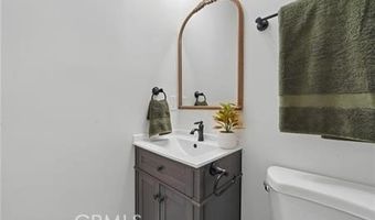 2111 S Bronson Ave, Los Angeles, CA 90018