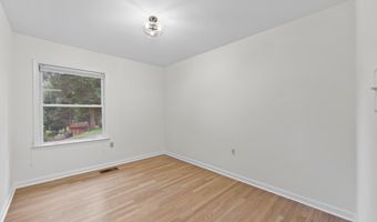 5610 SHADE TREE Ln, Alexandria, VA 22310