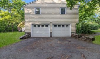 350 Essex Rd, North Kingstown, RI 02852