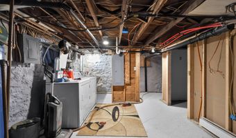87 School St, Ahmeek, MI 49901