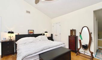 8312 UPPER SPRING Ln, Annandale, VA 22003