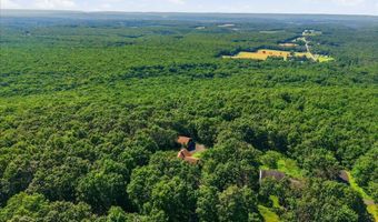 14 E Point Rd, Albrightsville, PA 18210