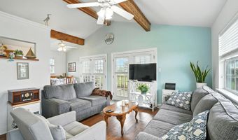 11155 New York St, Bay St. Louis, MS 39520