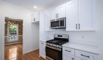 407 Maple Creek Ct, Apex, NC 27502