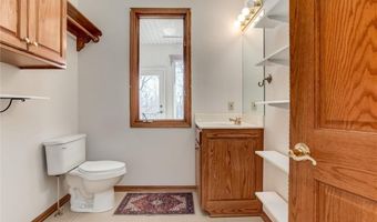 18180 S 153rd St, Basehor, KS 66007