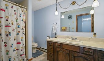 1315 Lake Dr, Ashland, OH 44805