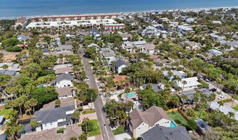 340 9TH St, Atlantic Beach, FL 32233