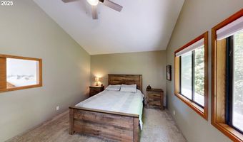 98393 E COUGAR Ln, Brookings, OR 97415