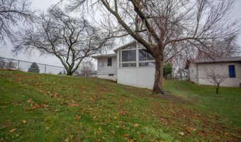 931 E Oak St, Algona, IA 50511