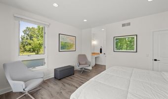 5636 Meadow Ln, Ann Arbor, MI 48105