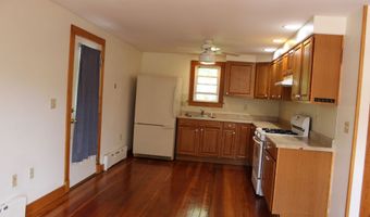 126 Chestnut St, Branford, CT 06405