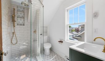 26 Welfare Ave, Cranston, RI 02910