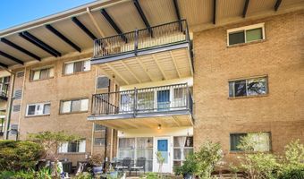4909 AMERICANA Dr T6, Annandale, VA 22003
