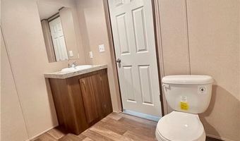 232 S Oak St, Austin, IN 47102