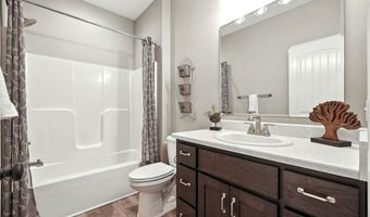 18780 Eisley Cv, Auburn, IN 46706