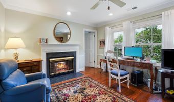 9209 TOWN GATE Ln, Bethesda, MD 20817