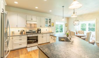 13831 Great Bear Loop, Bigfork, MT 59911