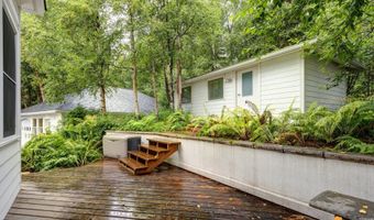 6820 Gunnison Dr, Anchorage, AK 99516