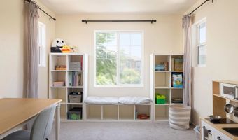 211 Spotted Saddle Way, Fallbrook, CA 92028