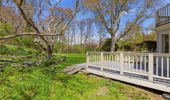 15 Hammersmith Rd 30A, Newport, RI 02840