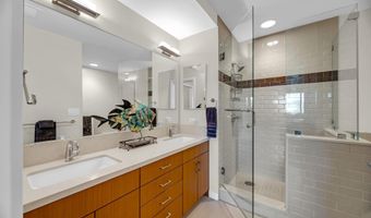 71 Wailea Gateway Pl 7-104, Kihei, HI 96753
