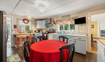 75 Ledgelawn Ave, Bar Harbor, ME 04609