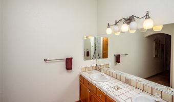 2913 Desert Vista Dr, Bullhead City, AZ 86429