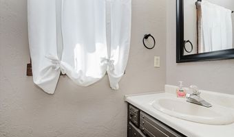 8414 Gallant Fox Dr, Indianapolis, IN 46217