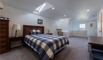 14 Clinton Ave 3, Jamestown, RI 02835