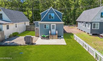 375 E Barnegat Ave, Bayville, NJ 08721