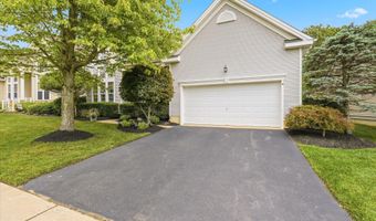 8 Meadowbrook Aly, Barnegat, NJ 08005