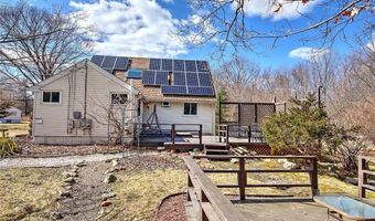 121 Jenckes Hill Rd, Lincoln, RI 02865