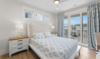 18 Mea Ln, Beach Haven, NJ 08008