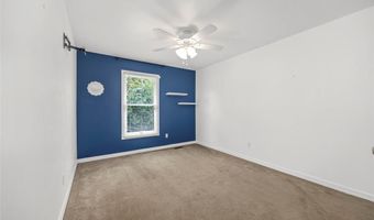 1525 Carriage Bridge Trl, Ballwin, MO 63021
