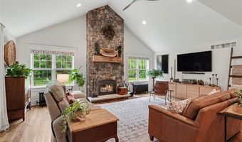 6600 Dye Rd, Akron, NY 14001
