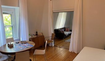 10 Clarke St, Newport, RI 02840