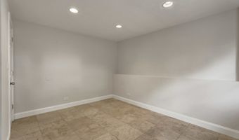 223 W Tanglewood Dr, Arlington Heights, IL 60004
